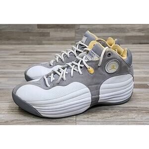 Nike Air Jordan Jumpman Varsity CV8926-007 Men’s Shoes Size 8.5 Gray & White